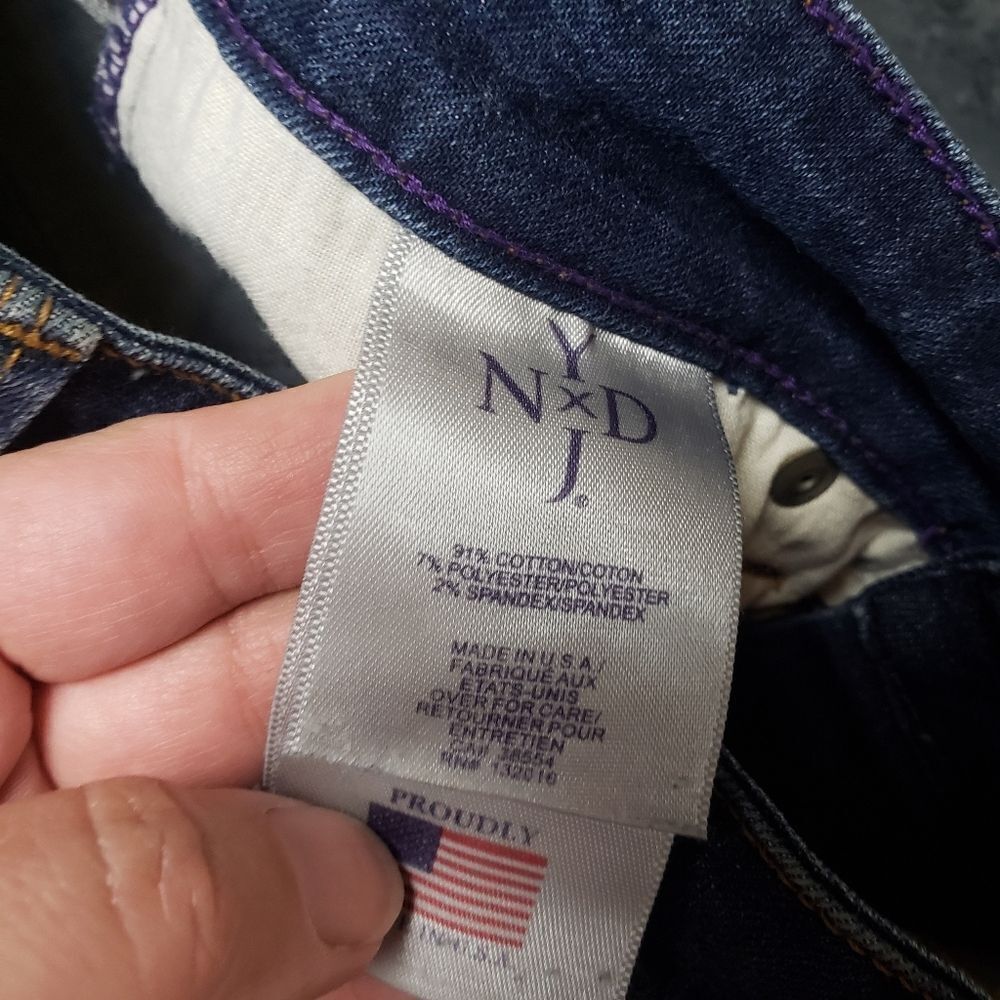 NYDJ Straight Jeans. Not Your Daughter’s Jeans 2P - lift tuck technology - Picture 11 of 13